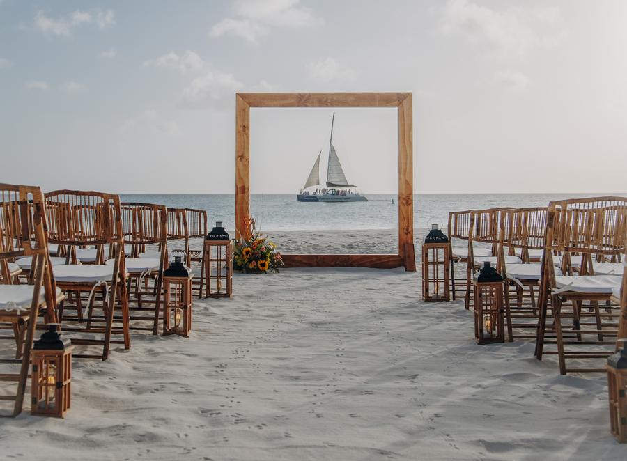 Wedding & beach proposal