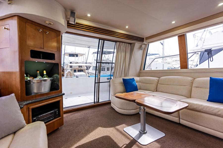 Private yacht charter